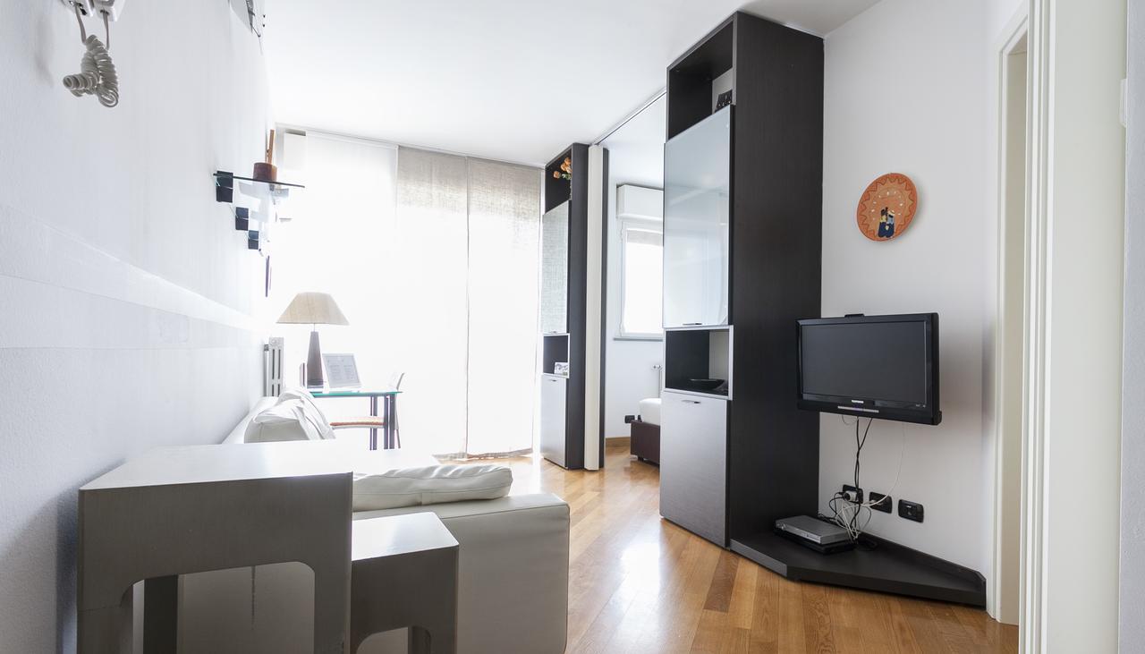 Italianway-Colletta Apartment Милано Екстериор снимка