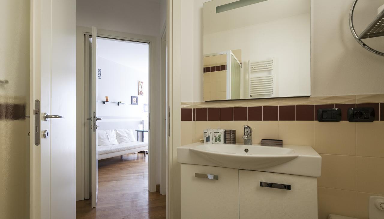 Italianway-Colletta Apartment Милано Екстериор снимка