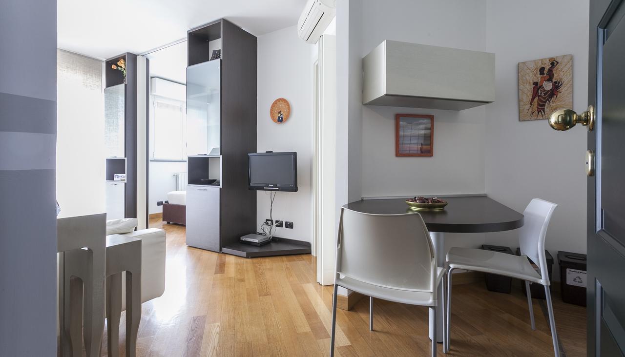 Italianway-Colletta Apartment Милано Екстериор снимка