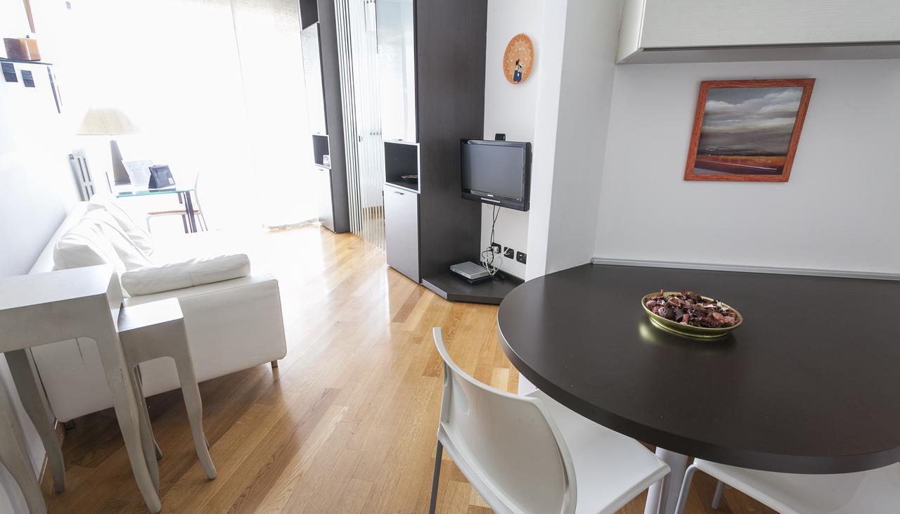 Italianway-Colletta Apartment Милано Екстериор снимка