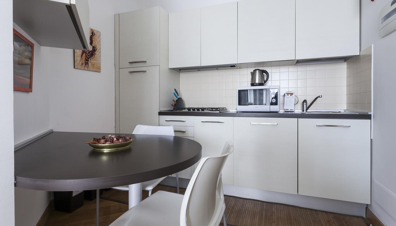 Italianway-Colletta Apartment Милано Екстериор снимка